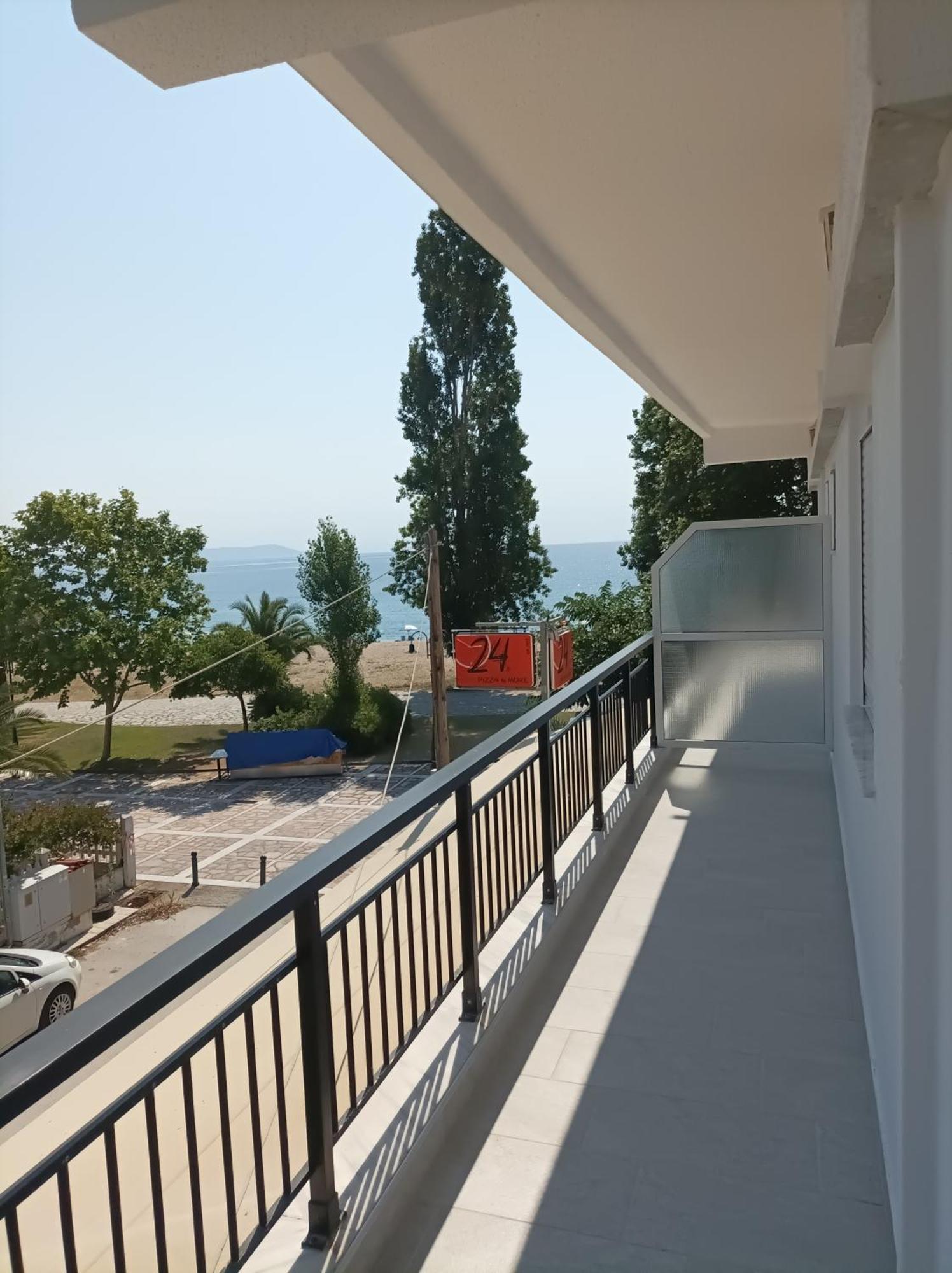 Kleanthis Blue Apartment Nea Vrasna Exterior photo