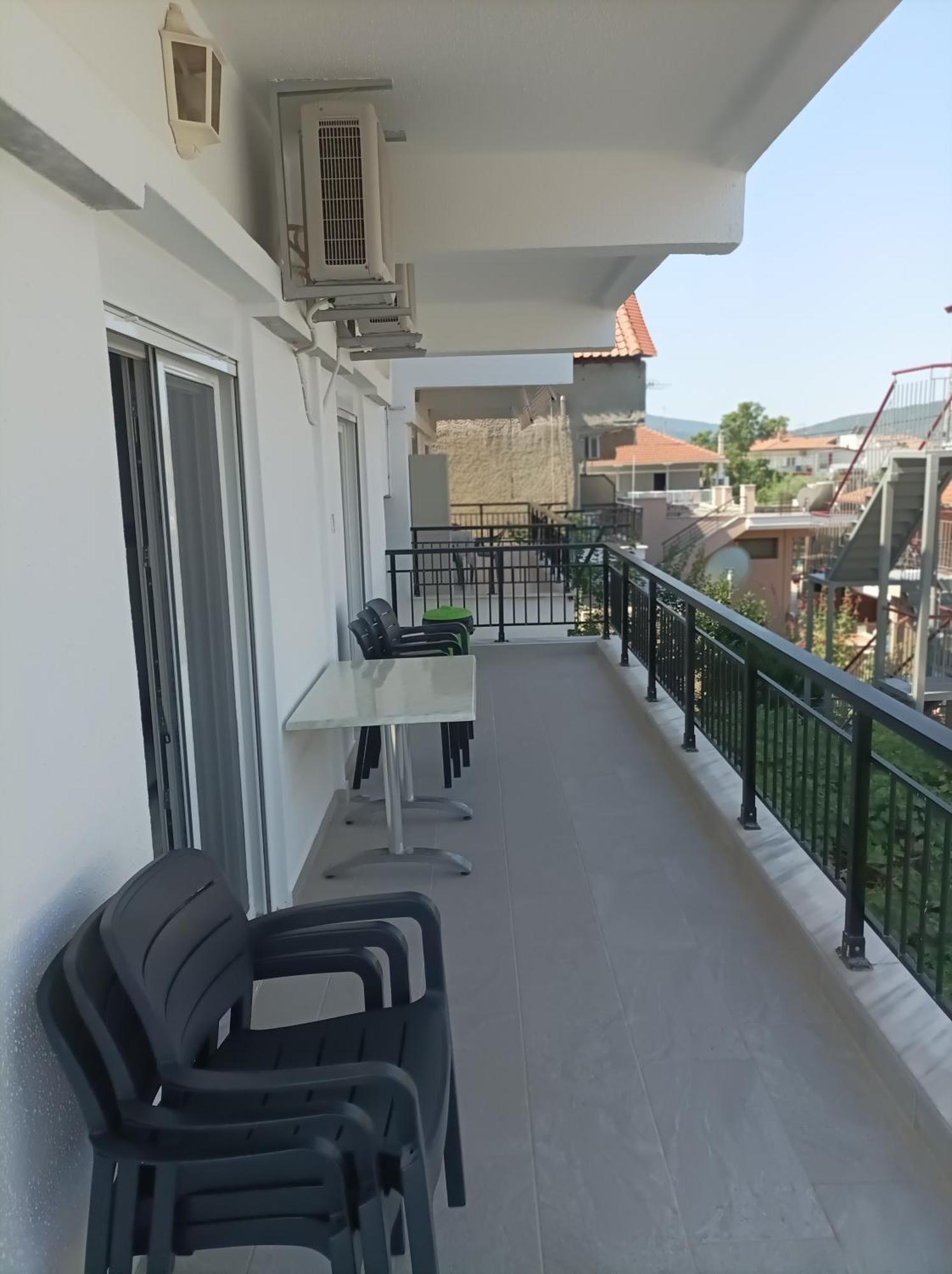 Kleanthis Blue Apartment Nea Vrasna Exterior photo